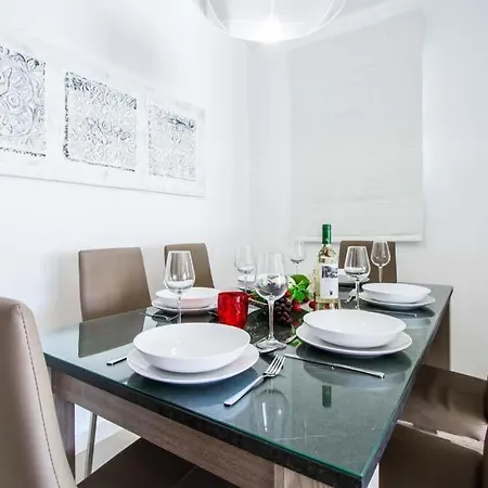 Villa Playa Blanca Sleeps 6 Pool Air Con Wifi *