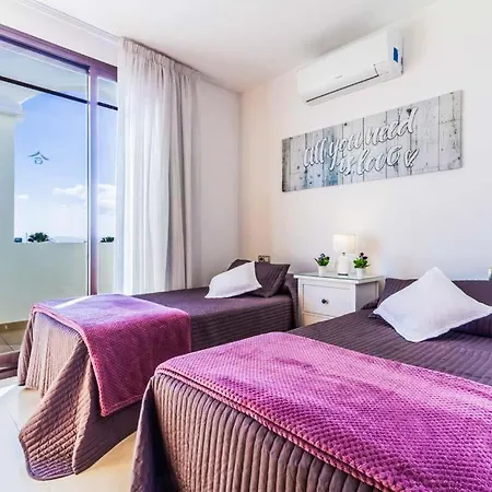 Villa Playa Blanca Sleeps 6 Pool Air Con Wifi